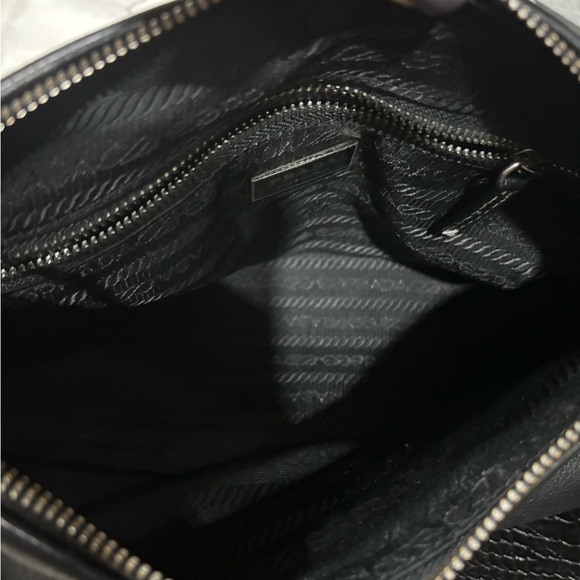 Authentic PRADA black Vit. Daino B purse - Picture 2 of 14